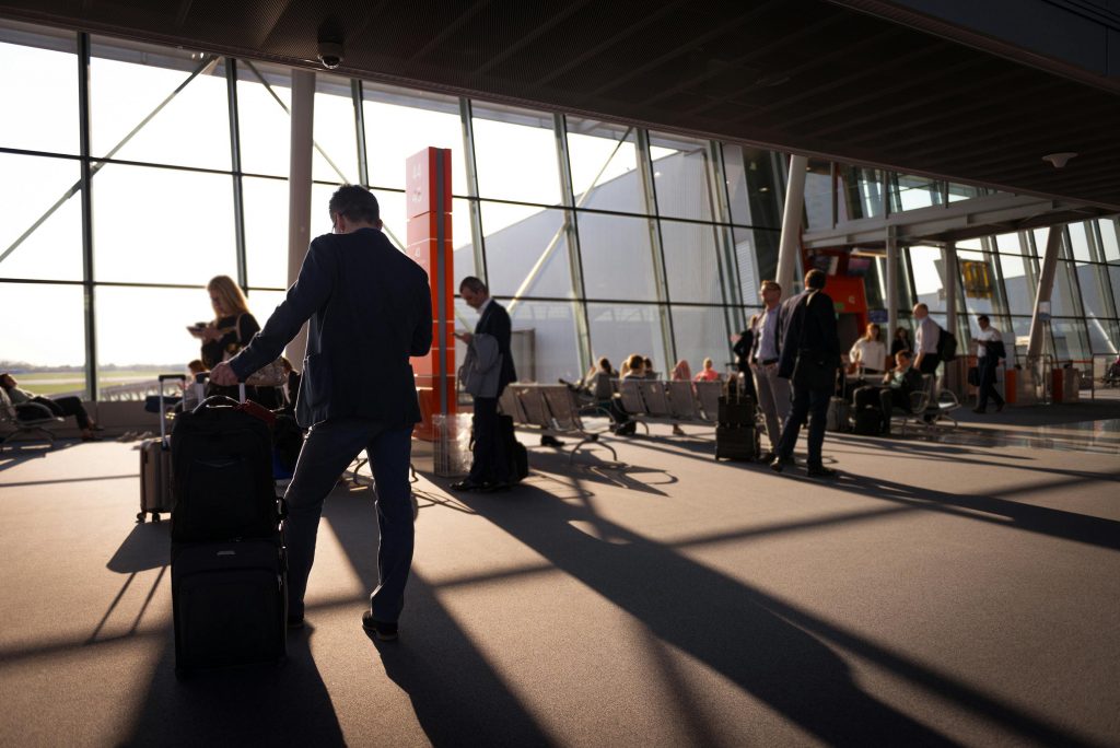 Travel Tuesday: Last Minute Holiday Travel - 7 Tips to Maximize Savings